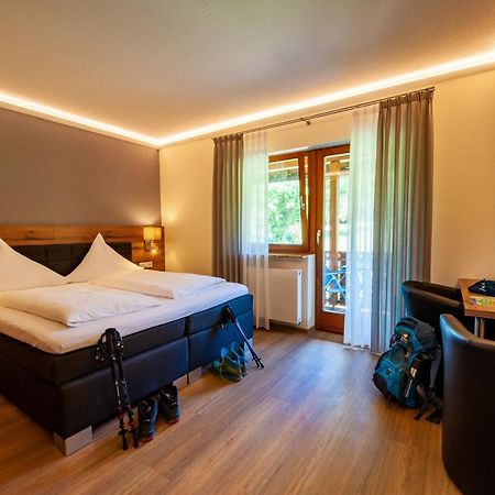 Hotel Landgasthof Oberschnorrhof Dammbach エクステリア 写真