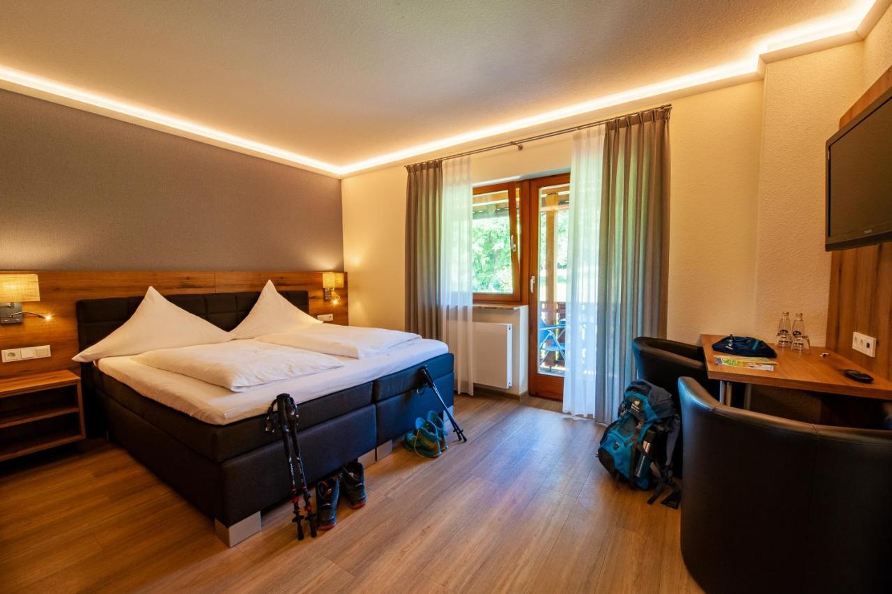 Hotel Landgasthof Oberschnorrhof Dammbach エクステリア 写真