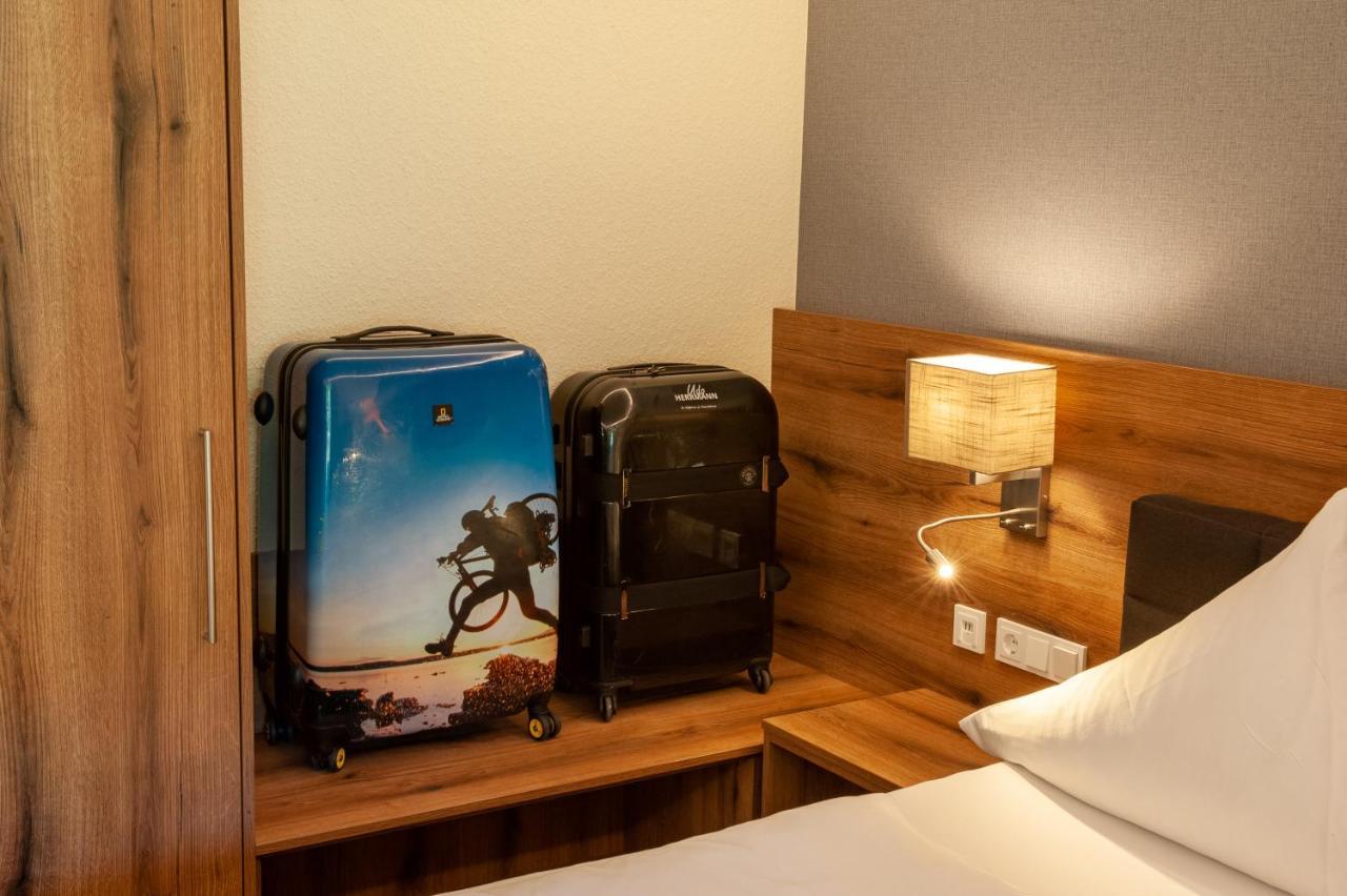 Hotel Landgasthof Oberschnorrhof Dammbach エクステリア 写真